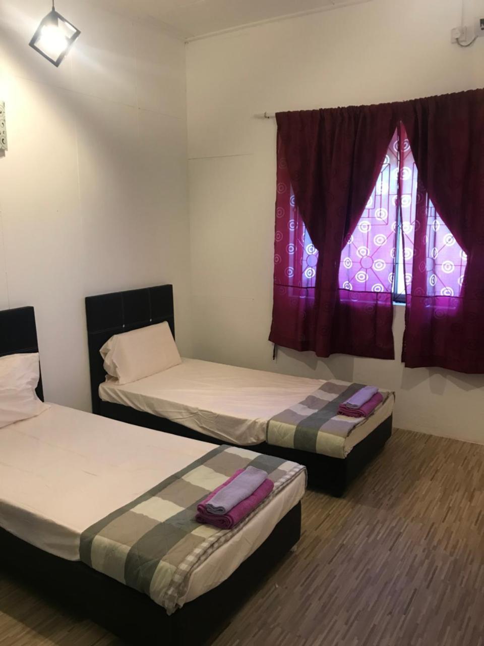 Le Paris Homestay Tawau Buitenkant foto