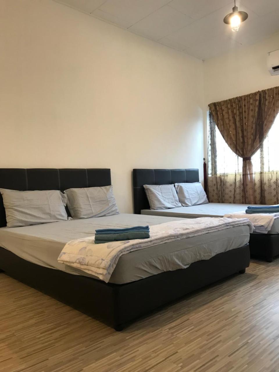 Le Paris Homestay Tawau Buitenkant foto